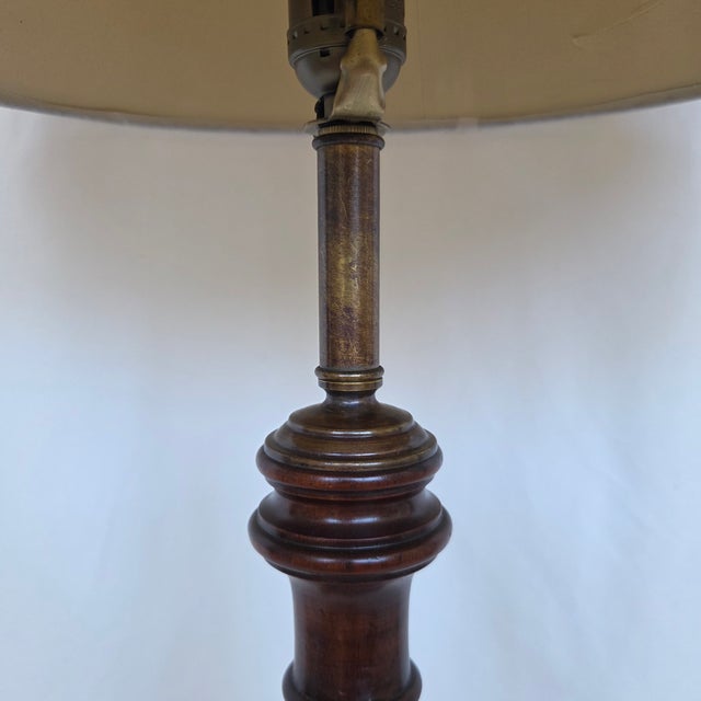 Frederick Cooper Mid 20th Century Neoclassical Frederick Cooper Mahogany Brass Table Lamp W/ Shade For Sale - Image 4 of 10
