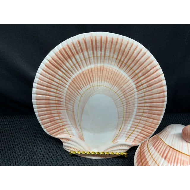 Fitz and Floyd 1990s Fitz and Floyd "Coquille" Shell Shape Plate & Shell Bowl - 2 Pieces For Sale - Image 4 of 9