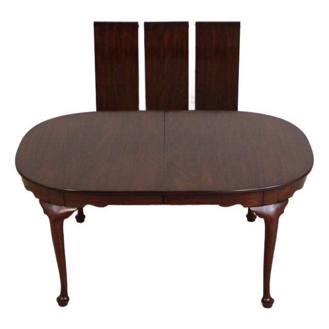 Henkel Harris Queen Anne Mahogany Dining Room Table For Sale