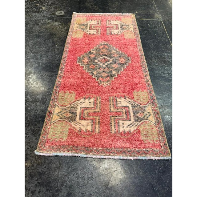 Turkish Yastik Rug 1'7" x 3'5" For Sale - Image 4 of 5