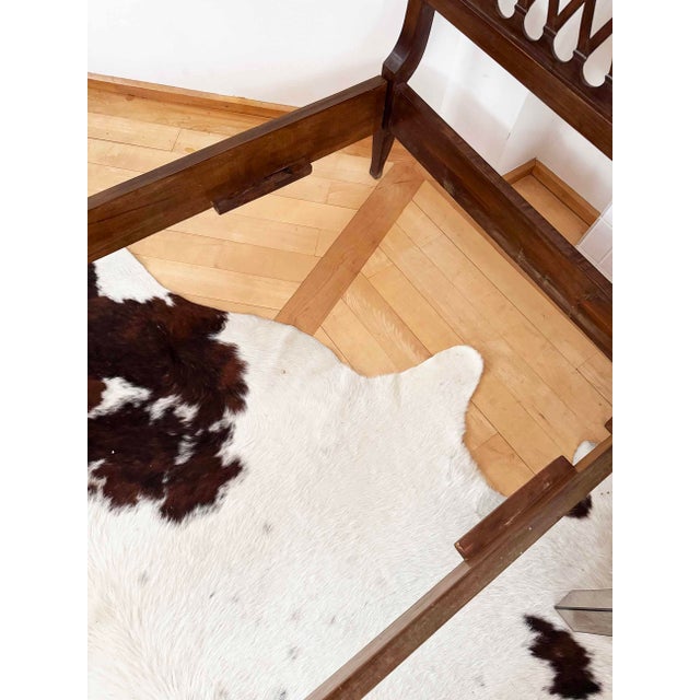 1940s 1940s Pair of Italian 2 Twin / 1 King Bedframe in Walnut With Stunning Carved Detail For Sale - Image 5 of 12