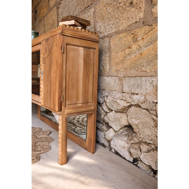 Art Deco Walnut Display Cabinet with Carved Decorations and Brass Details, 1930s For Sale - Image 9 of 11