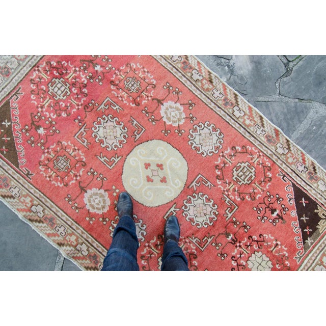 FREE DOMESTIC SHIPPING!!! ✂ - - - - - m e a s u r e m e n t s: 4'5" x 7'7", 137cm x 234cm, 13 Lbs C O L O R S Base:...