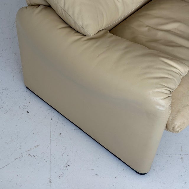 1980s Leather Maralunga Sofa by Vico Magistretti for Cassina For Sale In Chicago - Image 6 of 10
