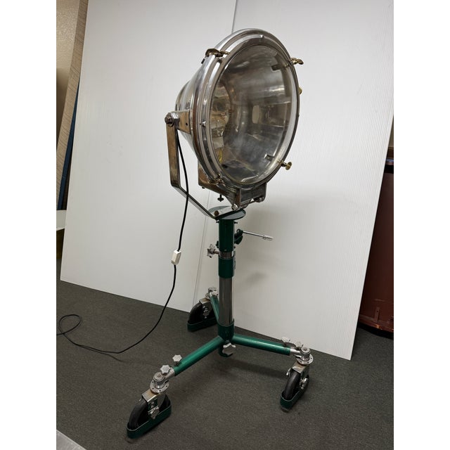 Crouse-Hinds Industrial Rolling Flood Lamp For Sale - Image 4 of 12