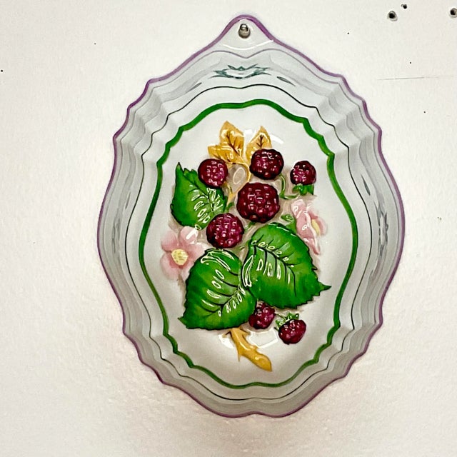 Ceramic 1986 Vintage French Country Le Cordon Blu Porcelain Mold Wall Decor With Raspberries. For Sale - Image 7 of 10