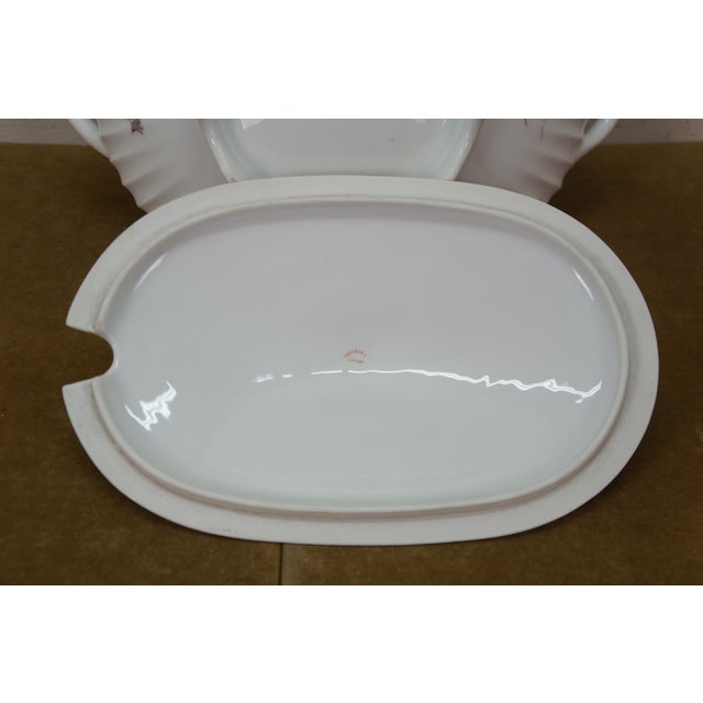 Mid 20th Century Haviland Limoges France Soup Serving Schleiger 1152-5 Torse Tureen 13" For Sale - Image 15 of 17