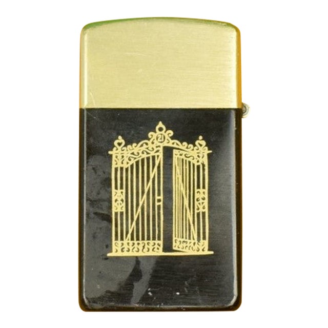 The "21" Club/ Jack & Charlie's Black/ Gold C1950s Lighter For Sale