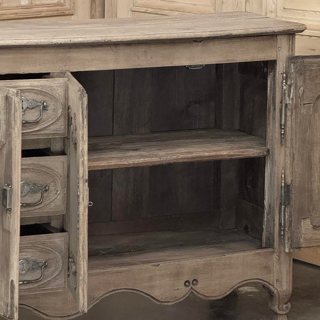 18th Century Country French Buffet ~ Enfilade in Stripped Oak For Sale - Image 16 of 18