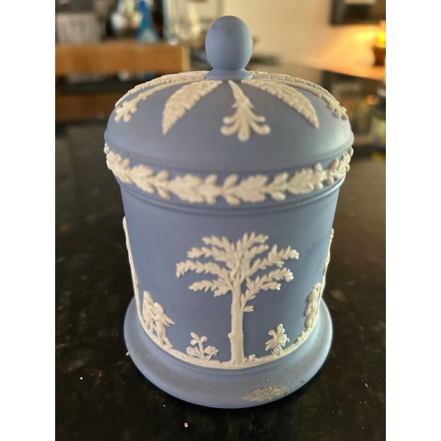 1970s Vintage Wedgwood Jasperware Jar For Sale - Image 5 of 5