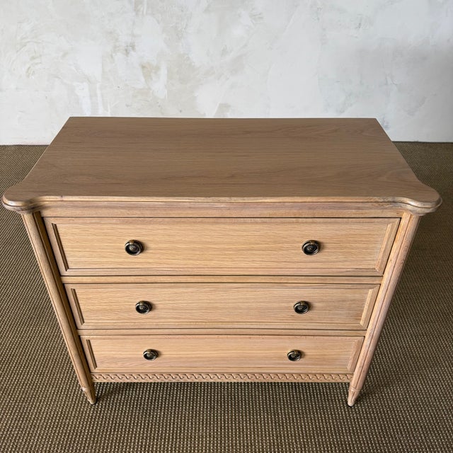 French Louis 4 Drawer Commode - White Oak For Sale - Image 3 of 11