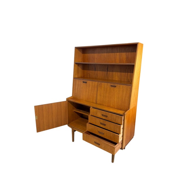 Mid-Century Modern Mid-Century Modern Teak Highboard Wall Unit by Turnidge of London, 1970 For Sale - Image 3 of 6