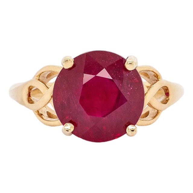 8cts Statement Madagascar Ruby Ring: Solid 14k Yellow Gold, Round 11mm For Sale
