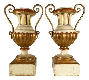 Palm Holders in Lacquered and Gilded Wood, Set of 2