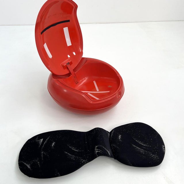 White Gn1 Garden Egg attributed to Peter Ghyczy for Veb Synthese, 1970s For Sale - Image 10 of 14