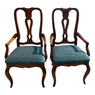 1960s Pair of Ethan Allen Country French Dining Room Arm Chairs 26-6302a For Sale