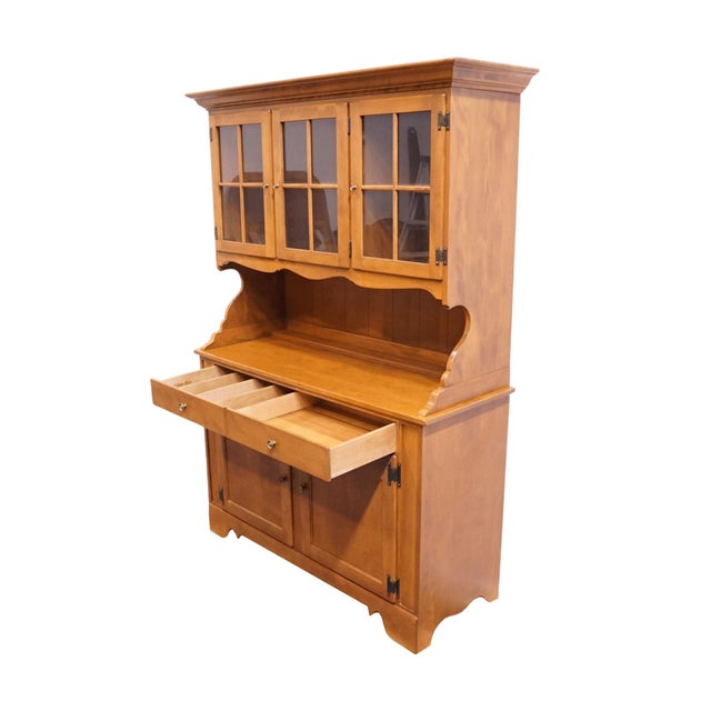 Ethan Allen Heirloom Nutmeg Maple Colonial Early American 47" Buffet W. China Hutch 10-6018 / 10-6036 For Sale - Image 9 of 18