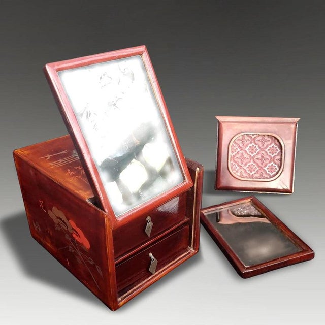 Antique Late 19th Century Qing Dynasty Chinese Lacquer Travelling Jewellery Case For Sale - Image 4 of 10