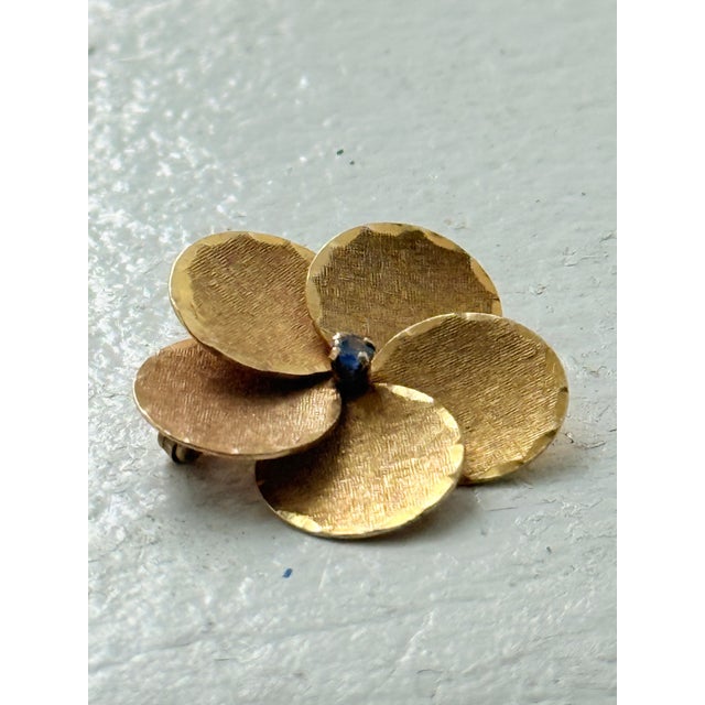 Monet Vintage Mid Century Carl Art 10k Gold Dogwood Blossom Seed Pearl Brooch Pin For Sale - Image 4 of 12