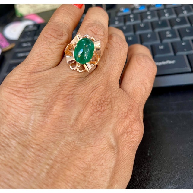 7 Carat Elongated Oval Emerald Cabochon 14 Karat Rose Gold Cocktail Ring Vintage For Sale - Image 18 of 18