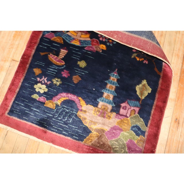 Chinese Nichols art deco scatter size rug from the 2nd quarter of the 20th century. Measures: 2'7'' x 4'11''