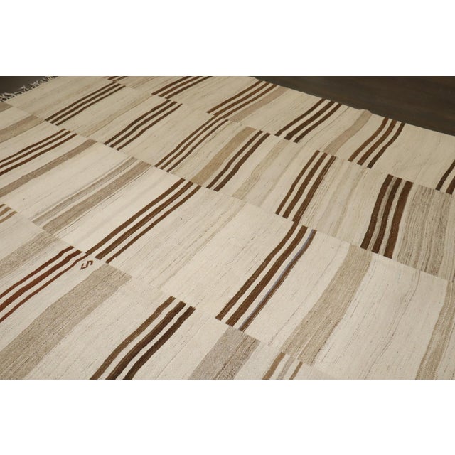 Vintage White Brown Turkish Kilim - 9'3" x 11'3" For Sale In New York - Image 6 of 10