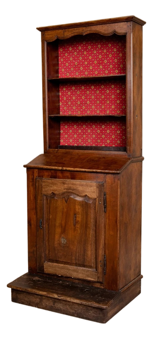 Antique Desk in Wood, 1600s