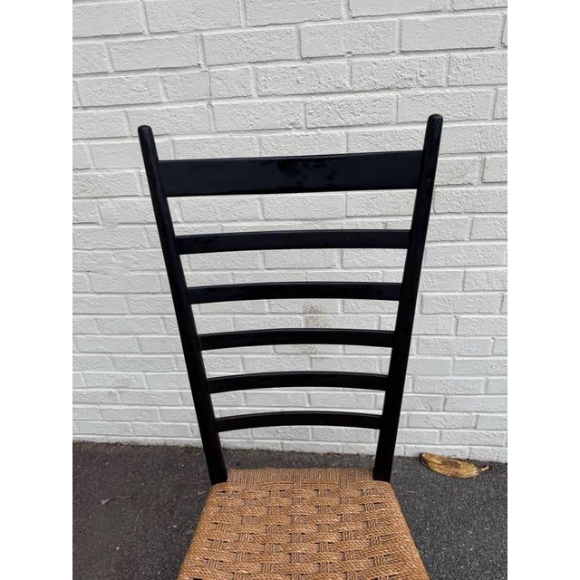 Mid 20th Century Chiavari Italian Gio Ponti Style Ebonised High Ladder Back Straw Seat Dining Side Chairs- Set of 4 For Sale - Image 10 of 12