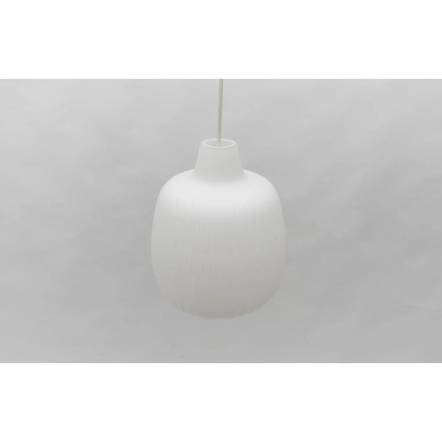 White Bergamo Opaline Glass Lamp by Aloys F. Gangkofner for Peill & Putzler, 1960s For Sale - Image 8 of 11