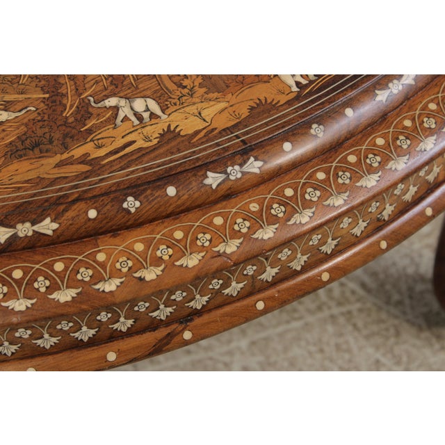 Vintage Anglo Indian Round Inlaid Coffee Table W. 4 Stools For Sale In Philadelphia - Image 6 of 18