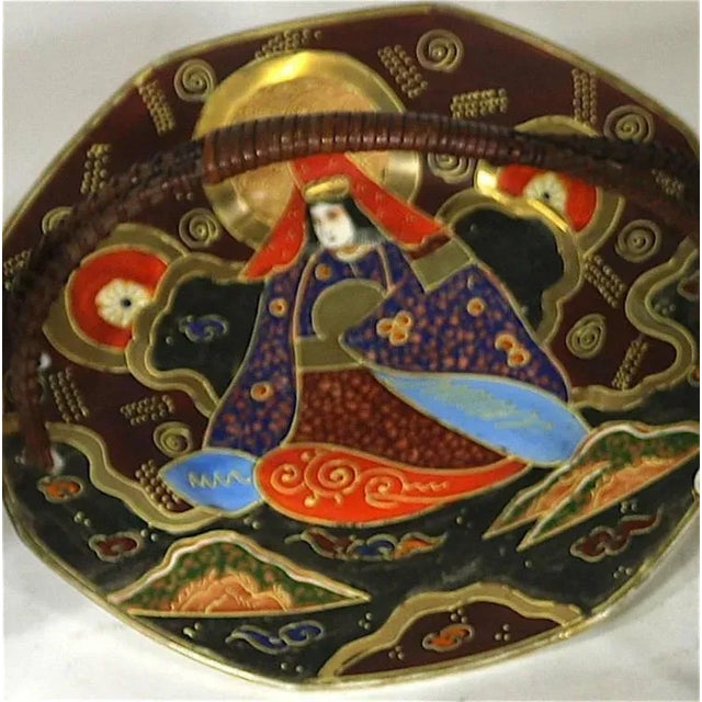 Japanese Beautiful Japanese Satsuma Handled Large Serving Plate-22k Gold Outline Design-Woven Handle For Sale - Image 3 of 6