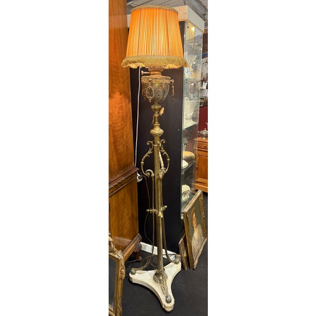 Napoleon III Floor Lamp in Brass For Sale - Image 6 of 8