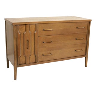 Vintage Mid-Century Modern Three Drawer Walnut Dresser For Sale