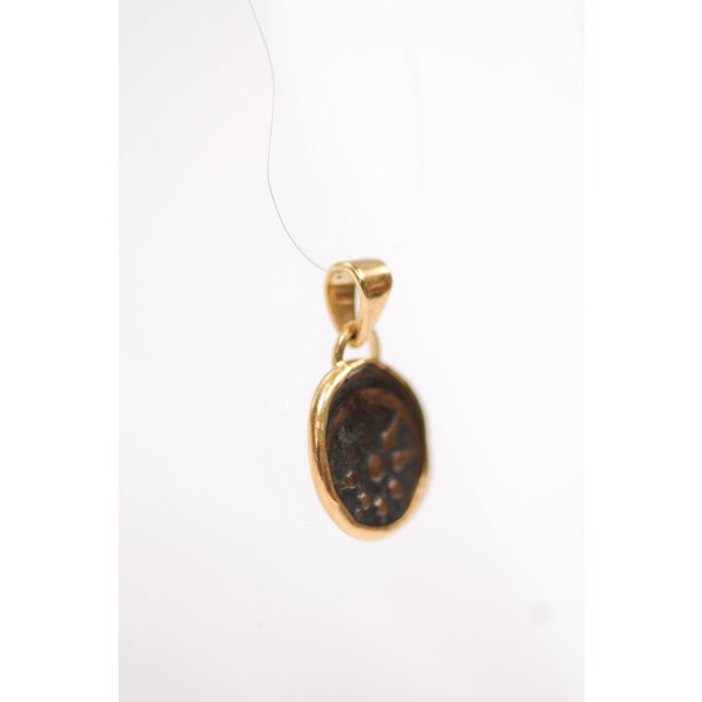 A Bronze "Widow's Mite" Coin Pendant W 18k Trim & Bail For Sale In Atlanta - Image 6 of 12
