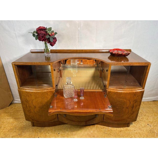 Art Deco Burr Walnut Cocktail Cabinet from Beautility, 1930-1940 For Sale - Image 3 of 18