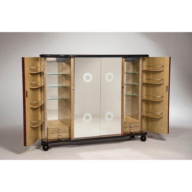 Art Deco Italian Bar Cabinet in Walnut and Burl, 1940 For Sale - Image 16 of 17