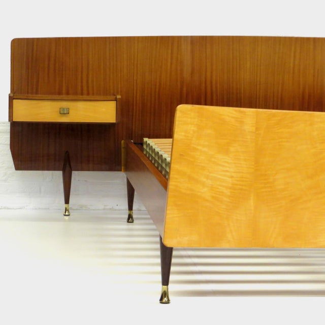 1960s Mid-Century Double Bed with Floating Nightstands in Teak and Maple, 1960s For Sale - Image 5 of 10