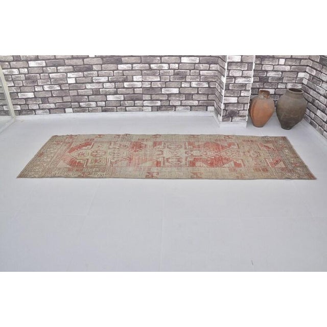 1950s Bold Medallion Wabi-Sabi Turkish Runner For Sale In Phoenix - Image 6 of 10