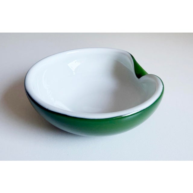 Glass 1960s Alfredo Barbini Murano Cased Glass Ashtray, Attributed For Sale - Image 7 of 10