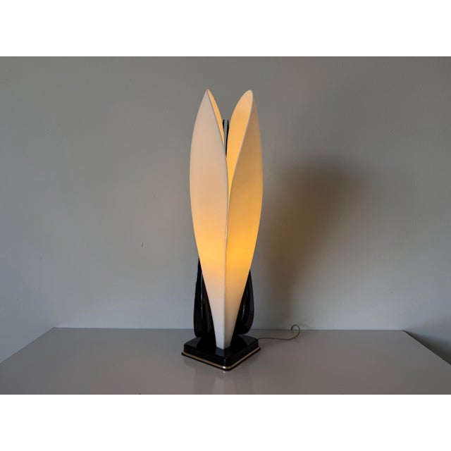 1970s 1970s Roger Rougier for Maison Rougier Sculptural Calla Lily Acrylic Table Lamp For Sale - Image 5 of 13