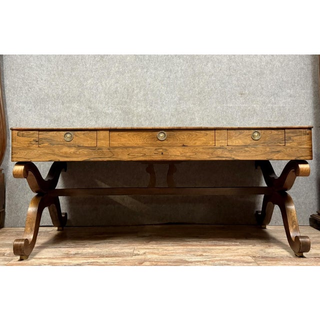Traditional Charles X Center Desk in Rosewood and Lemonwood, 1820 For Sale - Image 3 of 6