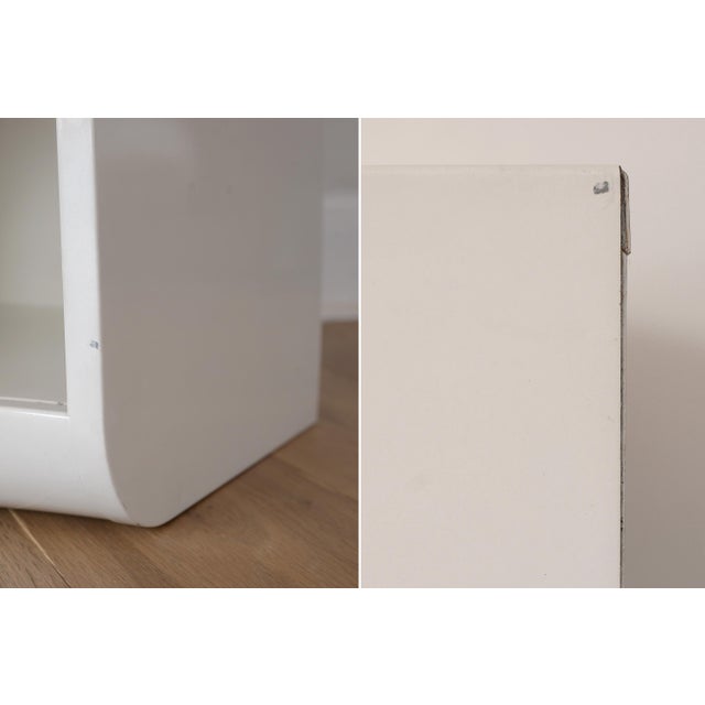 Metal 1950s MCM Morton Kelvinator White Metal Kitchen Wall Cabinets - Set of 2 For Sale - Image 7 of 17