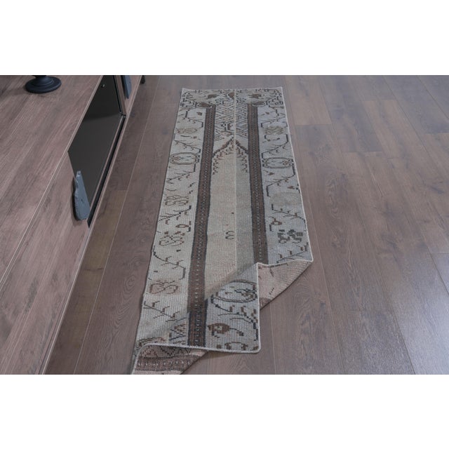Textile 1970s Vintage Handwoven Turkish Runner - Neutral Cream & Brown Striped Rug For Sale - Image 7 of 9
