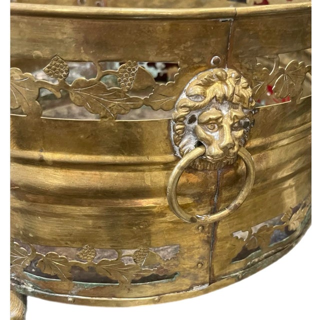 19th C. English Regency Pierced Brass Jardinière or Planter For Sale In New York - Image 6 of 12