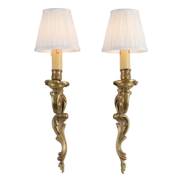 French Louis XV Style Brass Wall Sconces, 1940s, Set of 2 For Sale