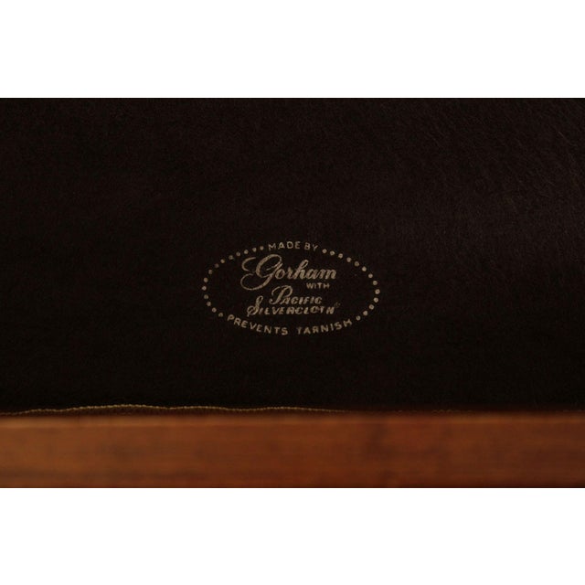 1960s Henredon Modern Walnut Credenza For Sale - Image 5 of 18