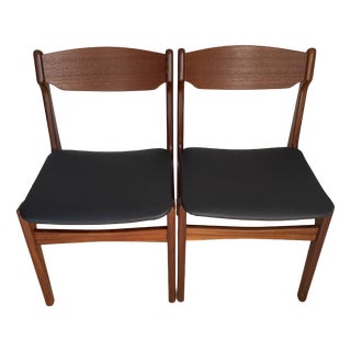 Danish Teak and Faux Leather Dining Chairs by Erik Buch for Oddense Maskinsnedkeri / O.D. Møbler, Denmark, 1960s, Set of 2 For Sale