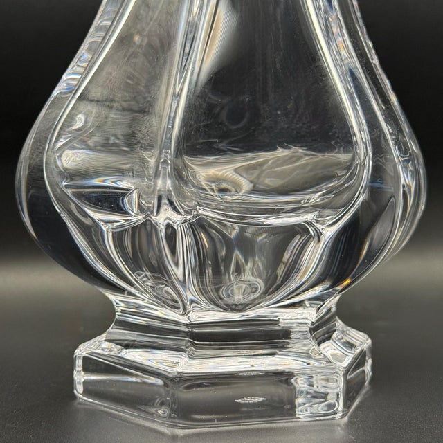 Cristalleries De Sevres Cristal De Sèvres "Nankin" Hexagonal Crystal Vase (10.5") For Sale - Image 4 of 9