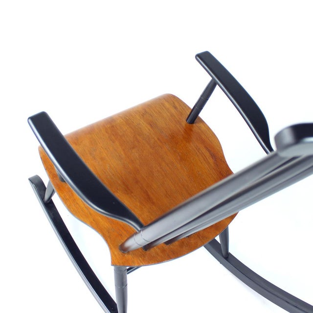 1960s Rocking Chair by V. Puunjalostus, Finland, 1960s For Sale - Image 5 of 10