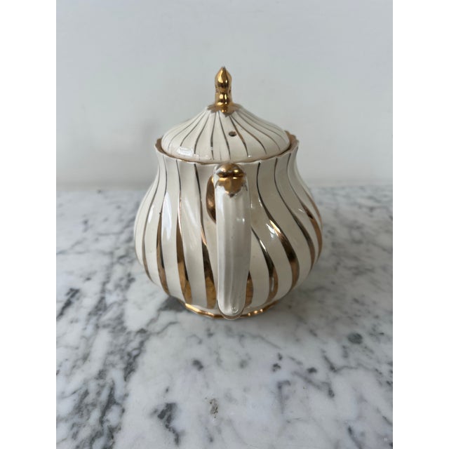 Sadler China Vintage Sadler Cream & 24 Kt Gold Trim Teapot W/Lid - England For Sale - Image 4 of 10